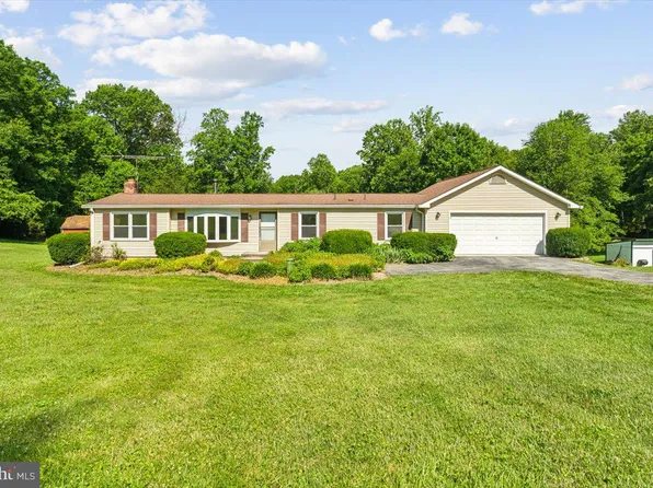 6347 Davis Rd, Mount Airy, MD 21771
