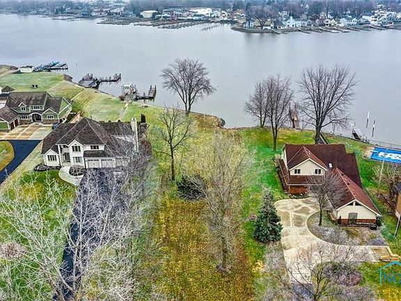 5th image of 3100 Shoreland Ave