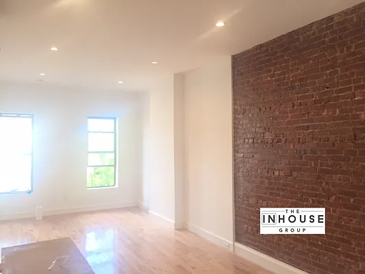 Rented by The InHouse Group | media 48