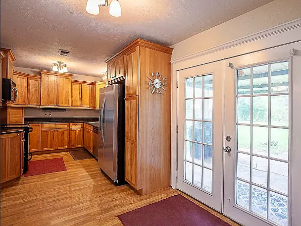6035 Marcus Dr — Photo 6