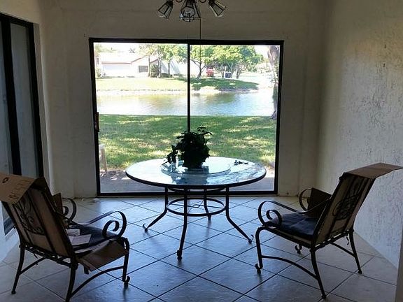 5th image of 72 Centennial Ct