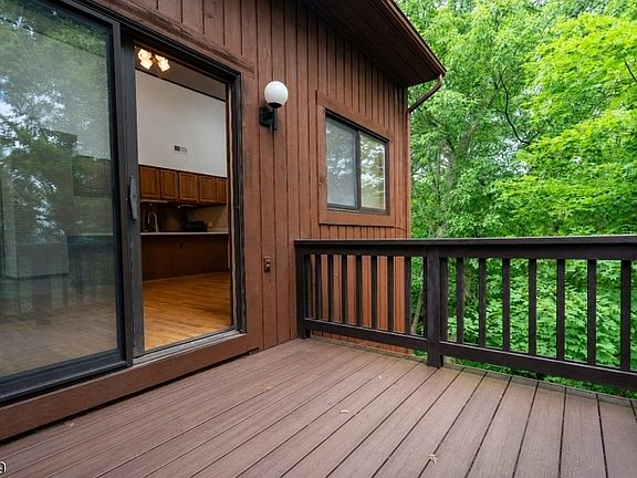 5th image of 1 Point O Woods Ter Unit 4