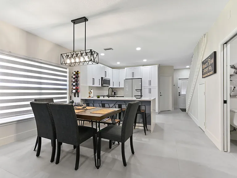 6880 Brook Hollow Rd — Photo 3