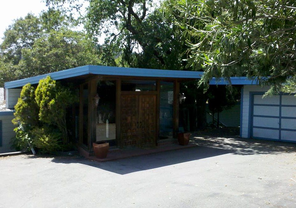 1st image of 219 Foster Ave