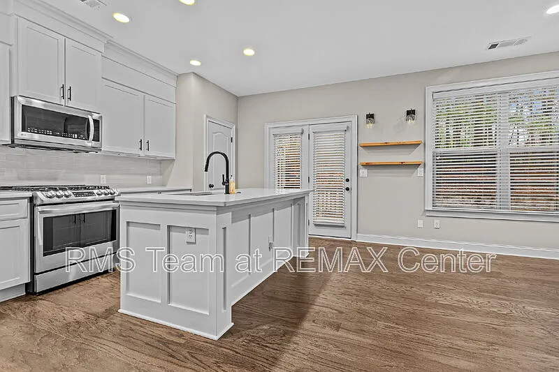 Watermark — Photo 4
