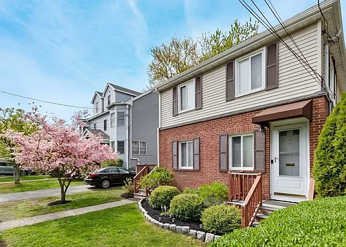 33 Court St Photo 1