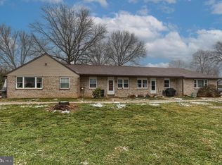 2 Werni Dr, Lebanon, PA 17042
