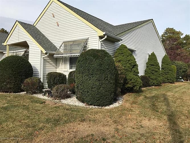 2nd image of 55 Sunset Rd