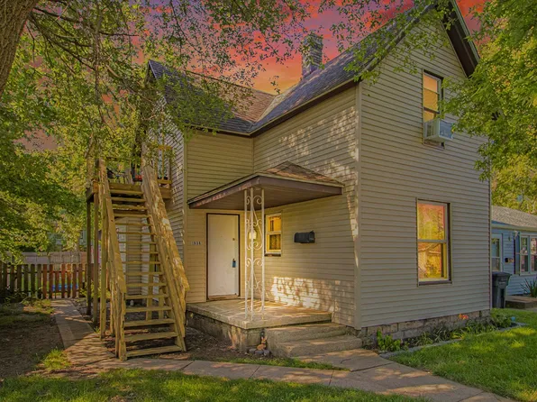 1938 Randolph St, South Bend, IN 46613