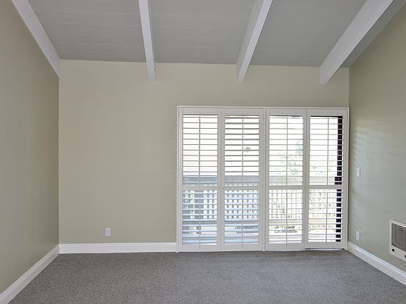 4th image of 33 Dearborn Pl APT 40