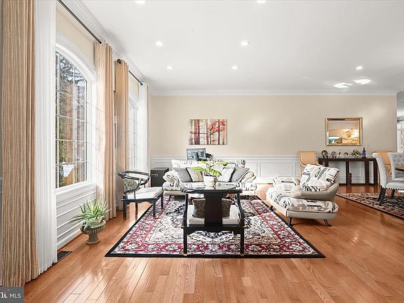 4th image of 2312 Velvet Ridge Dr