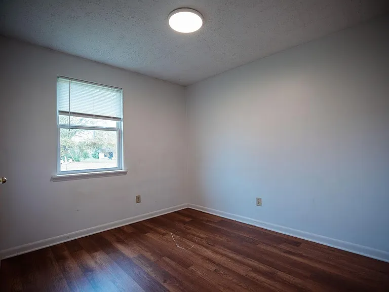 Unit Photo