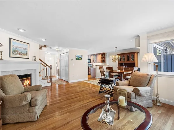 55 Bay Farm Rd, Duxbury, MA 02332