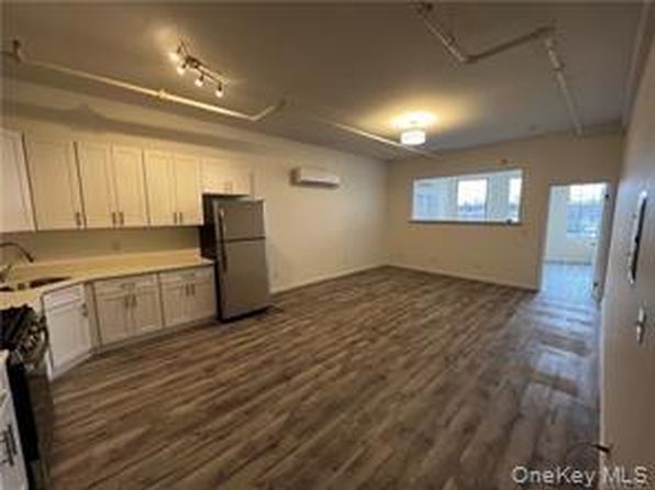 102 North St #3