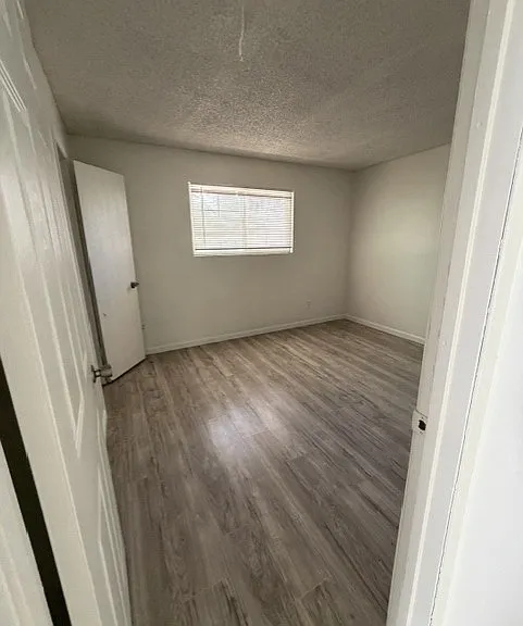 135 W Swain Dr — Photo 9