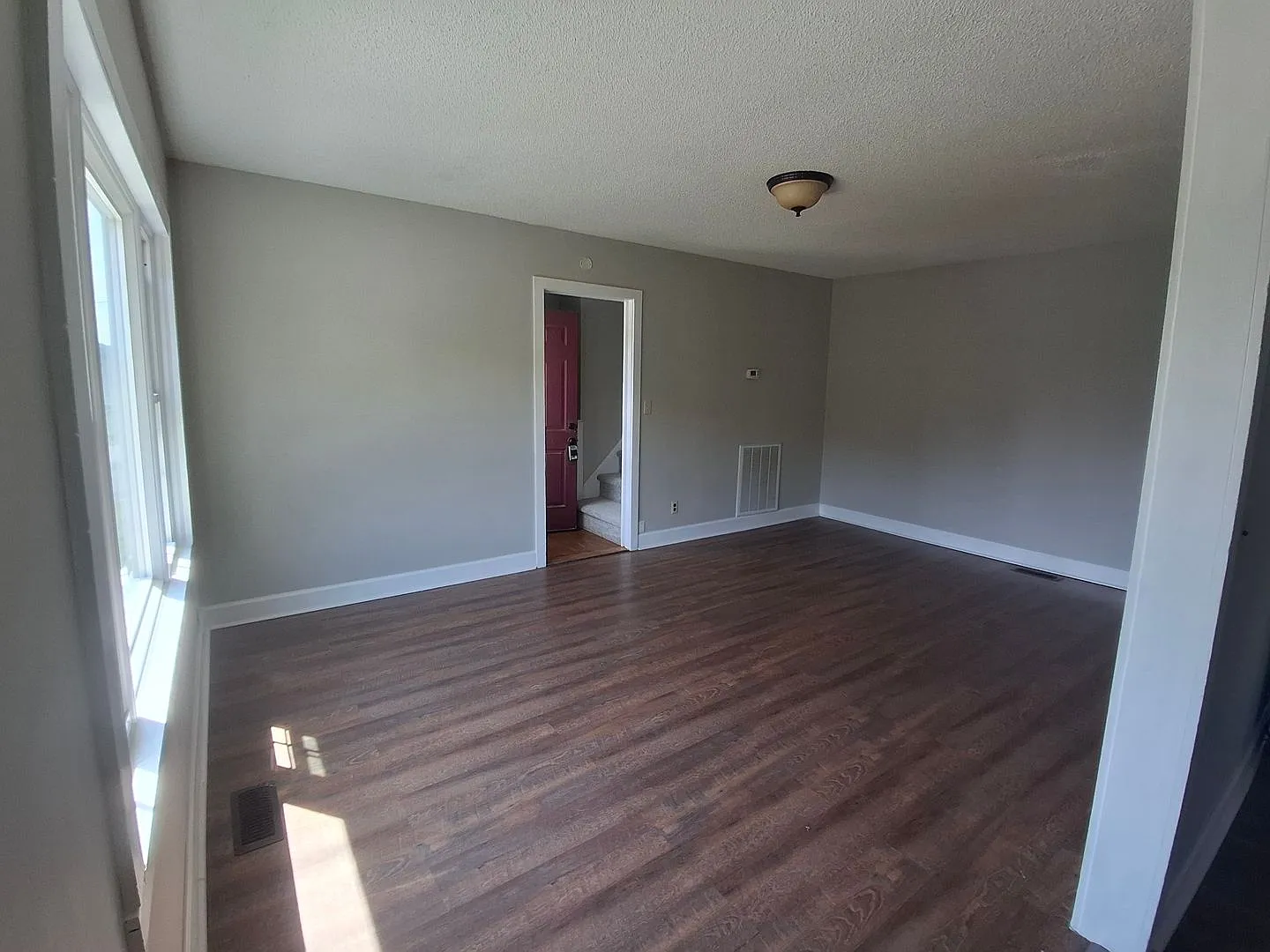 108 Click Street — Photo 2