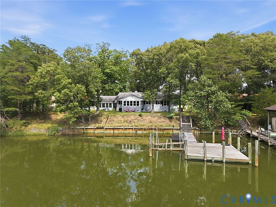 1st image of 597 Harbor Dr