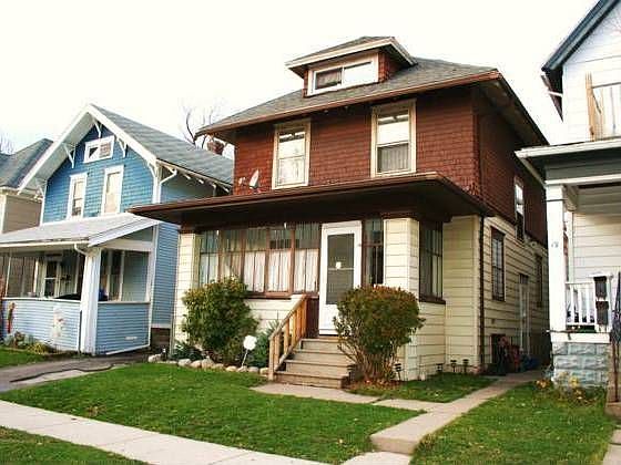 1st image of 21 Tremaine Ave