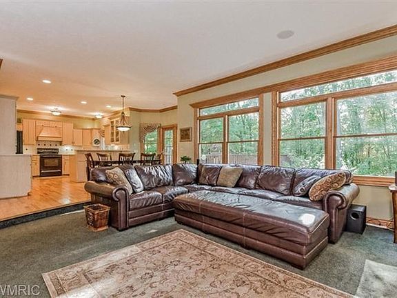 5th image of 8477 Rocky Pines Dr NE