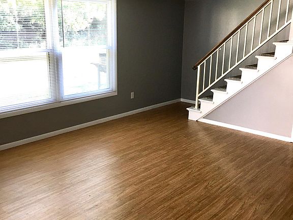 3rd image of 285 Ivy Hill Ln APT B