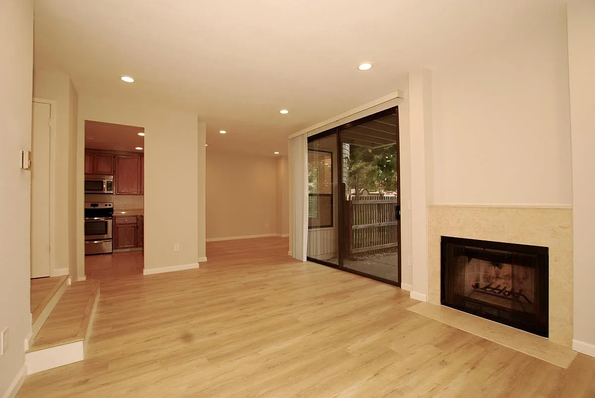 928 Wright Avenue — Photo 3