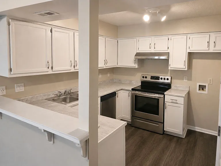7223 Winery Ln — Photo 8