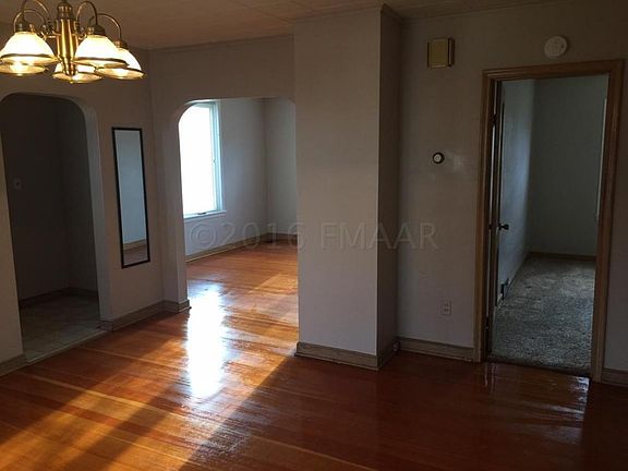 5th image of 214 Lincoln Ave NW