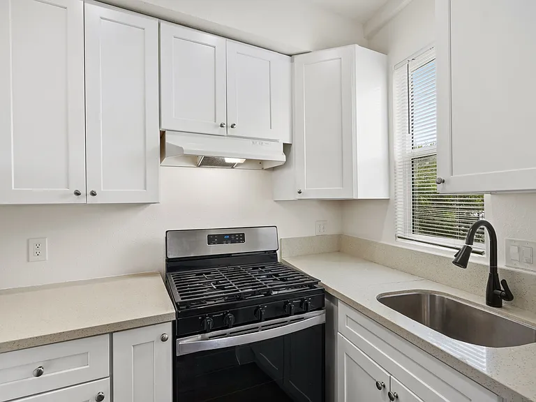 5905 Whitnall Hwy #8 — Photo 7