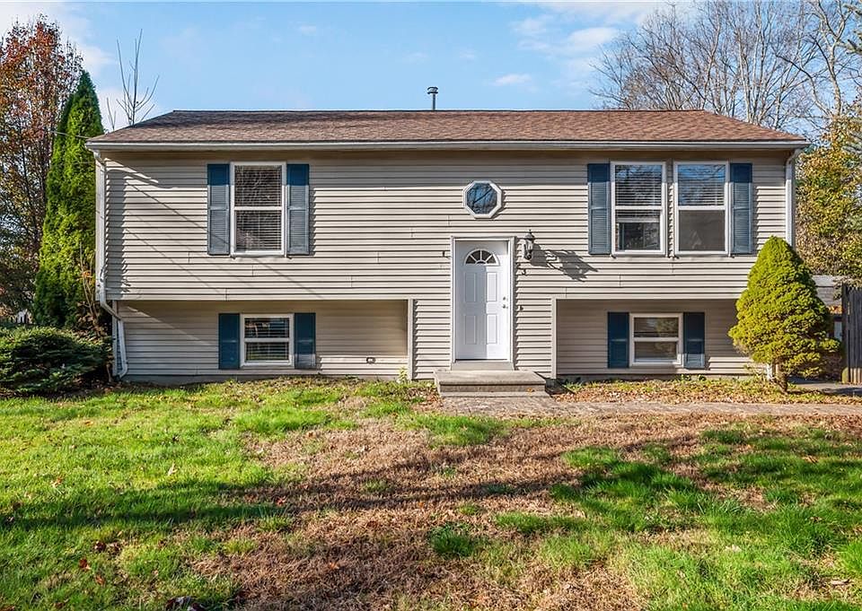 1st image of 23 Fox Run Dr