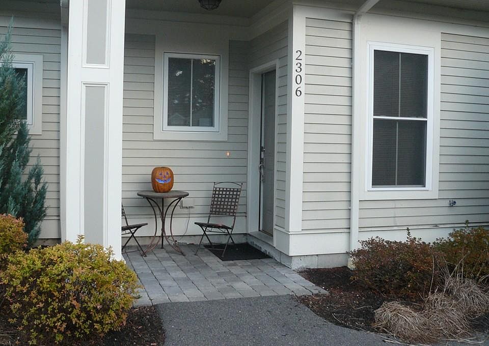 1st image of 2306 Juniper Cir #2306