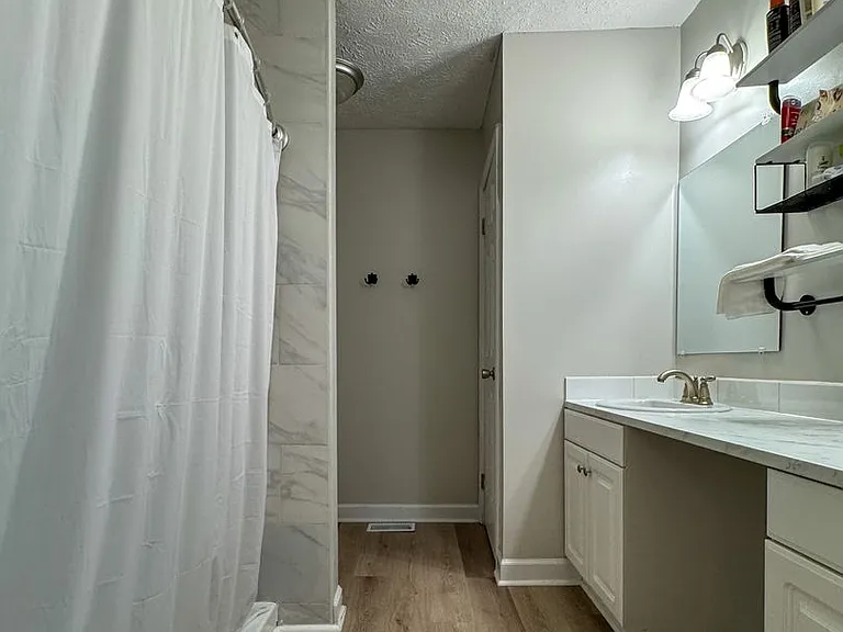 1025 Rim Rd — Photo 15
