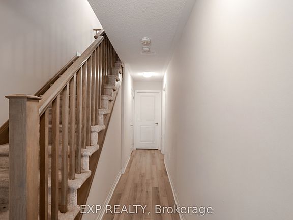 4th image of 585 Colborne St #1207