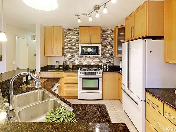 Upper level fully updated kitchen.