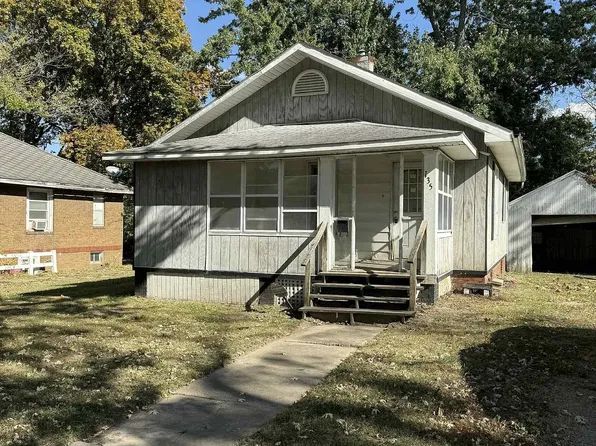 135 Chandler Blvd, Macomb, IL 61455