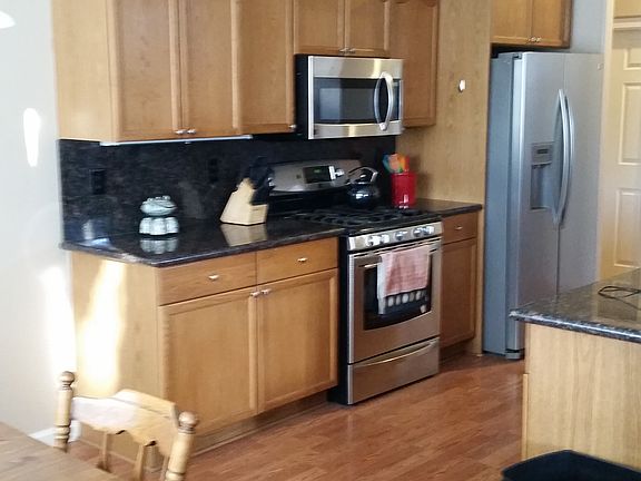 4th image of 1058 Brierwood Ln