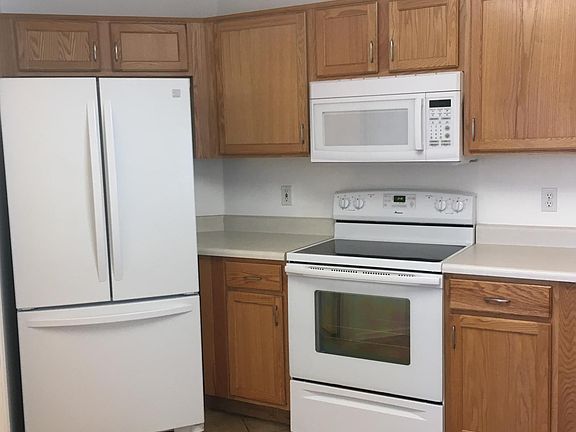 2nd image of 1622 W Bitter Orange St
