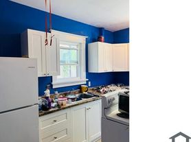 6 Monponset St