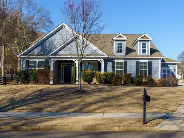 730 Paint Horse Dr, Canton, GA 30115