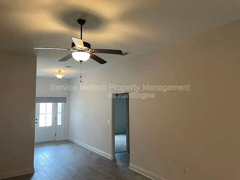 4978 Covenant Cir — Photo 8
