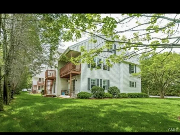 25 W Main St APT 10, Norwalk, CT 06851