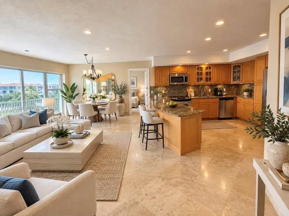 400 Diplomat Pkwy APT 601, Hallandale Beach, FL 33009