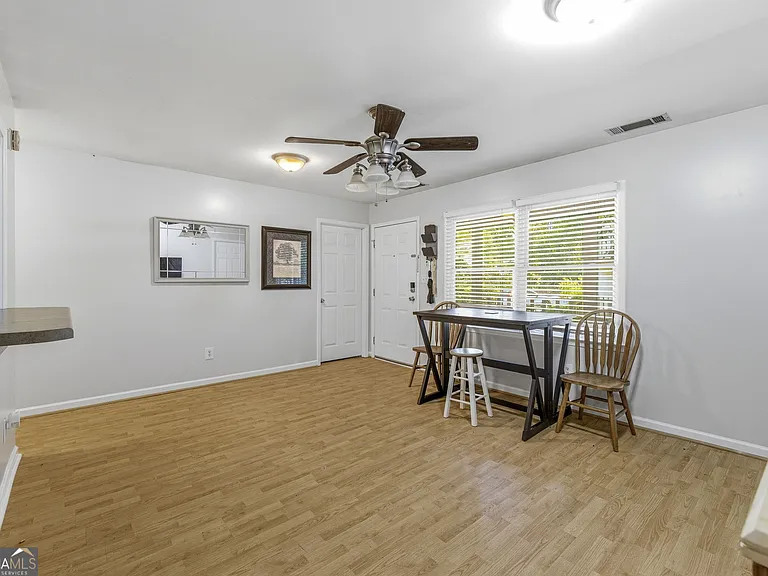 205 Pineview Dr #A — Photo 8