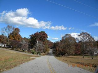 108 Westwood Dr, Westminster, SC 29693