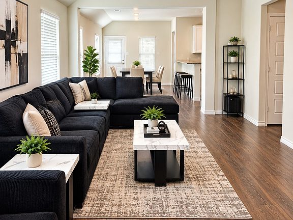4th image of 110 Arango Way