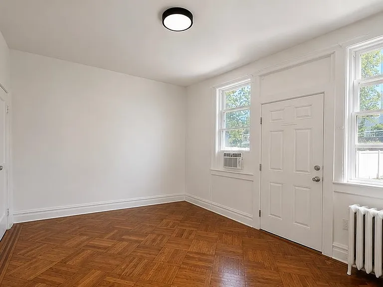 88 Sherman Pl #4 — Photo 13