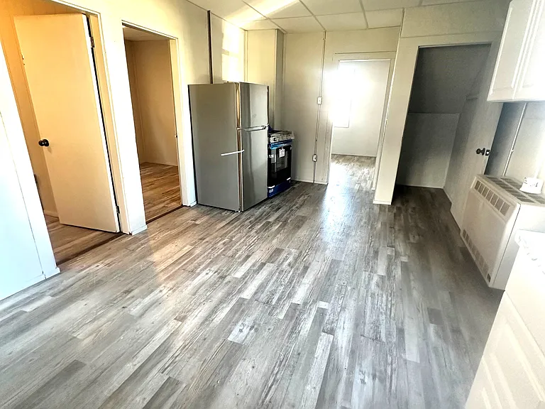 1201 Cedar Ave #1 — Photo 1