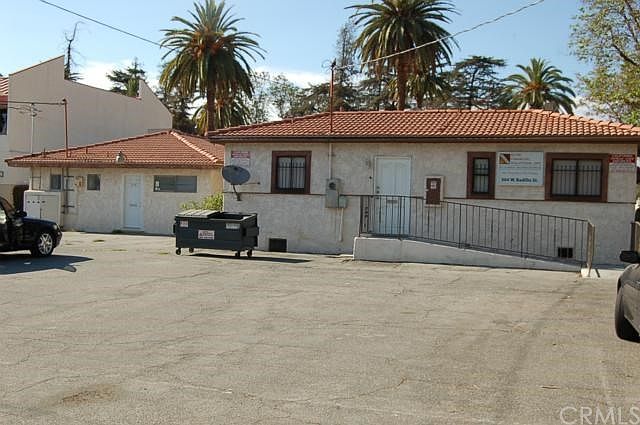 2nd image of 300 W Badillo St