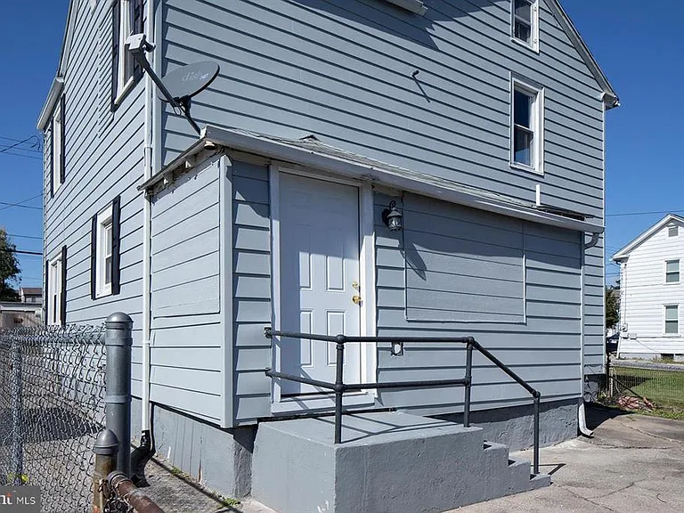 340 S Wood St — Photo 34