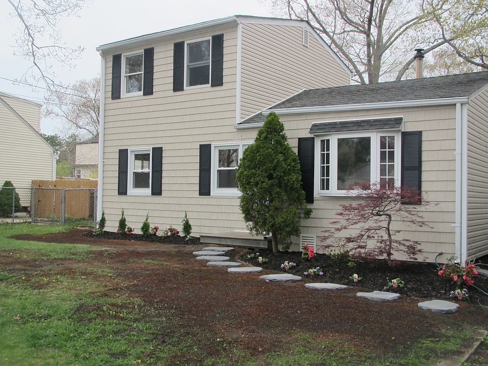 2nd image of 95 Engelke St