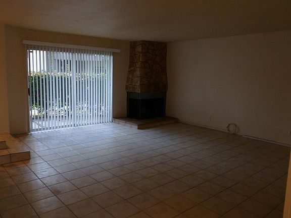 2nd image of 606 Rolling Green Dr